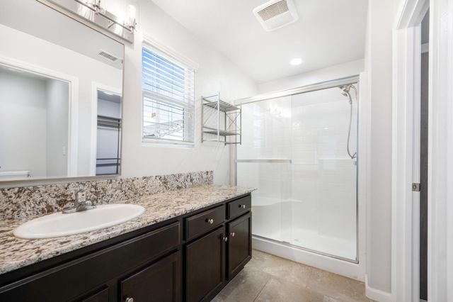 3773 Friendship Lane, Clovis, CA 93619
