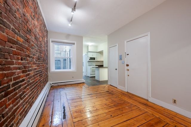 11 Revere St 1, Boston, MA 02114