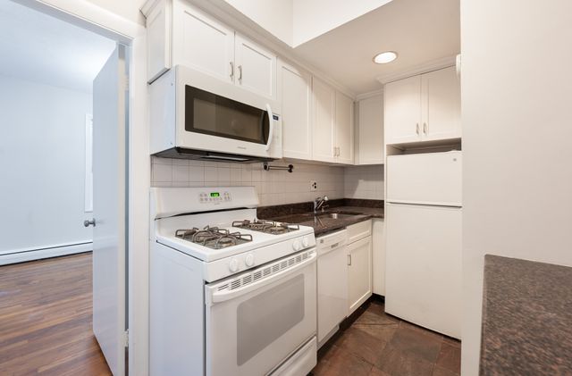 11 Revere St 1, Boston, MA 02114