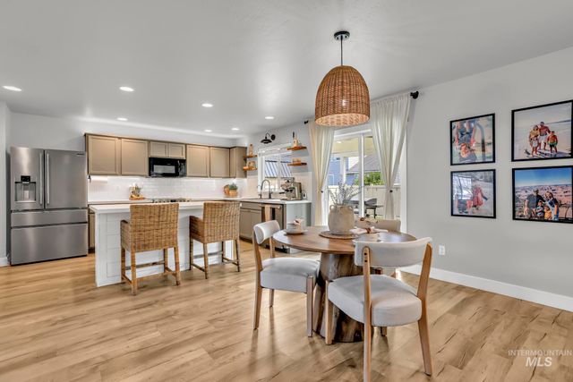 833 White Tail Dr, Twin Falls, ID 83301