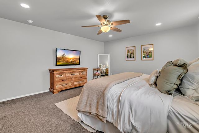 833 White Tail Dr, Twin Falls, ID 83301