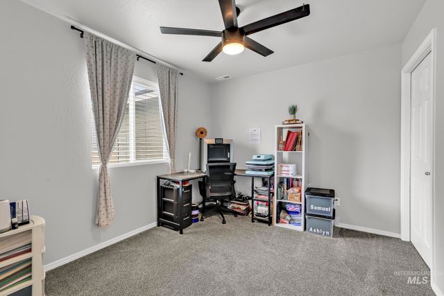 833 White Tail Dr, Twin Falls, ID 83301