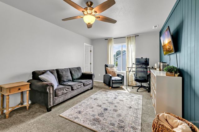 833 White Tail Dr, Twin Falls, ID 83301