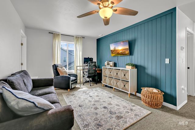 833 White Tail Dr, Twin Falls, ID 83301
