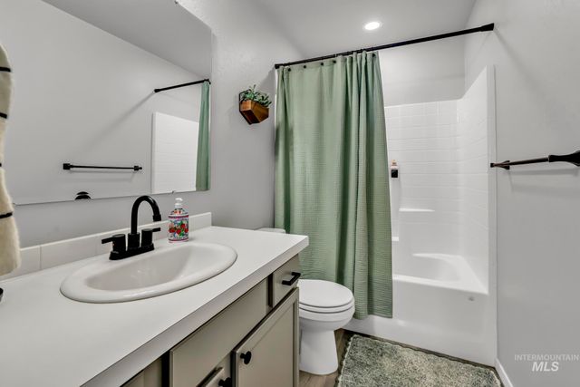 833 White Tail Dr, Twin Falls, ID 83301