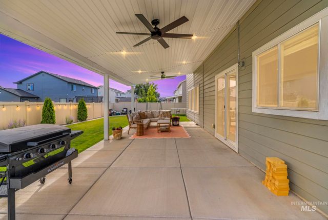 833 White Tail Dr, Twin Falls, ID 83301