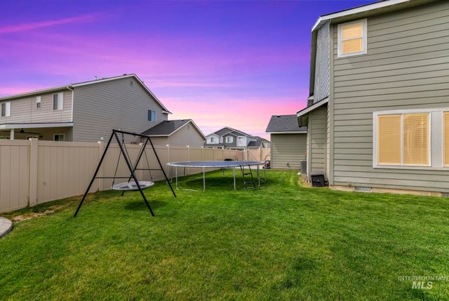 833 White Tail Dr, Twin Falls, ID 83301