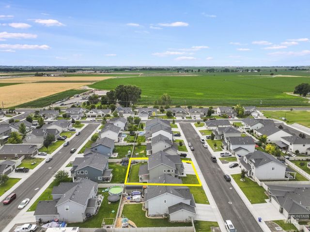 833 White Tail Dr, Twin Falls, ID 83301