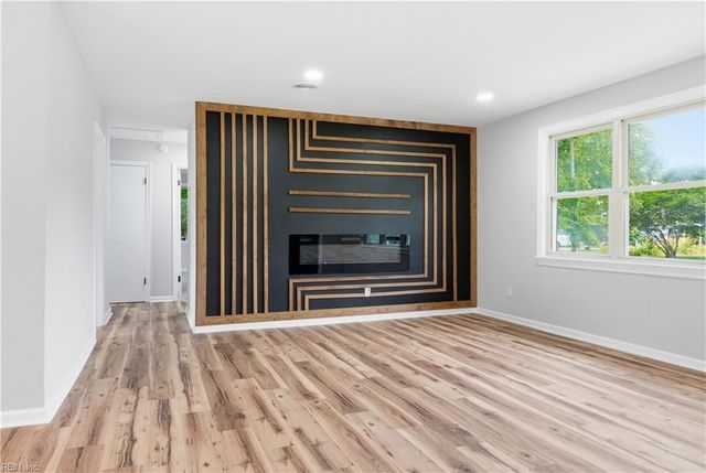 1204 Minden RD, Virginia Beach, VA 23464