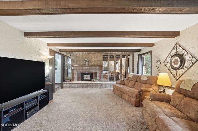 3195 County Road B, Swanton, OH 43558