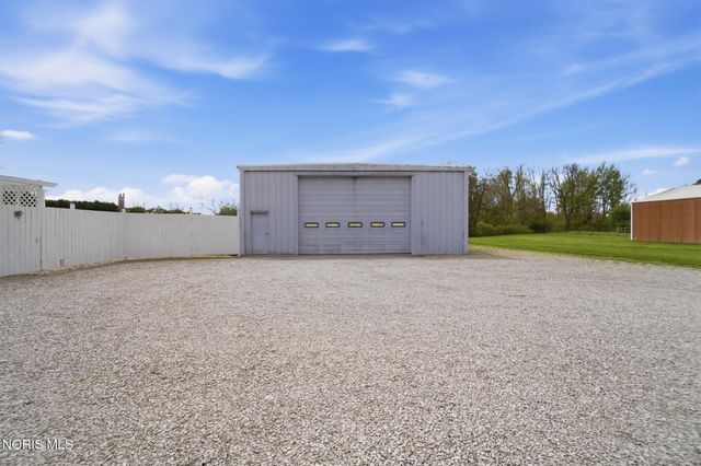 3195 County Road B, Swanton, OH 43558