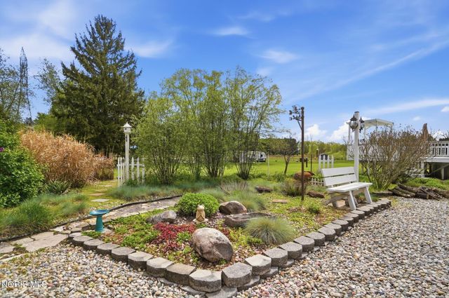 3195 County Road B, Swanton, OH 43558