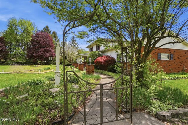 3195 County Road B, Swanton, OH 43558