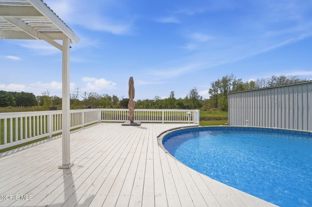 3195 County Road B, Swanton, OH 43558