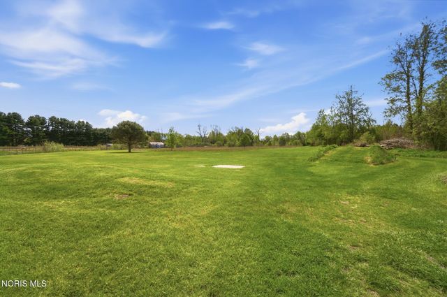 3195 County Road B, Swanton, OH 43558