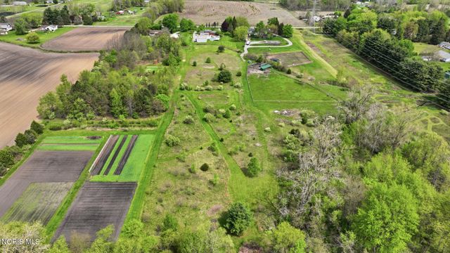 3195 County Road B, Swanton, OH 43558