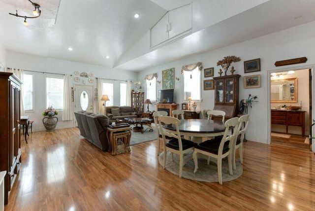 293 Dora Lane, Hollister, MO 65672