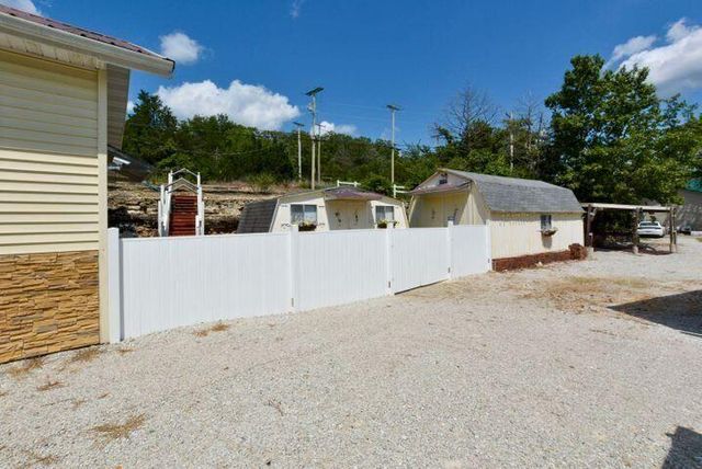 293 Dora Lane, Hollister, MO 65672