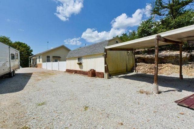 293 Dora Lane, Hollister, MO 65672