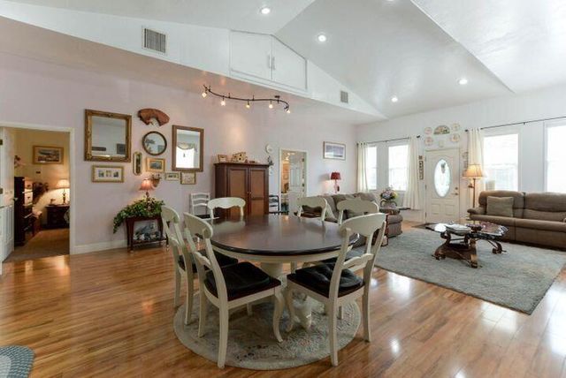 293 Dora Lane, Hollister, MO 65672