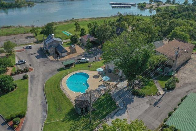 293 Dora Lane, Hollister, MO 65672