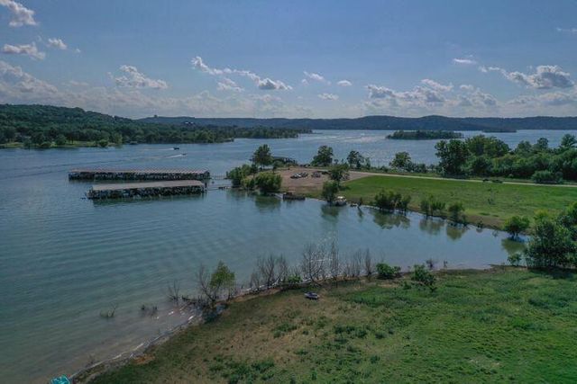 293 Dora Lane, Hollister, MO 65672