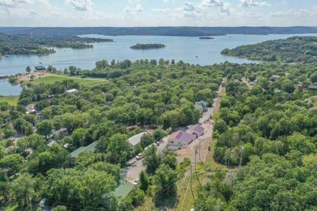 293 Dora Lane, Hollister, MO 65672