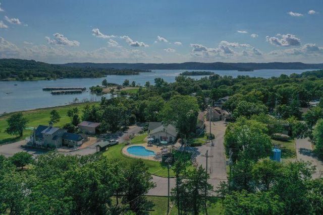 293 Dora Lane, Hollister, MO 65672
