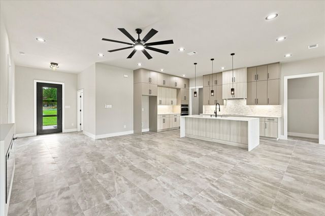 133 CR 4865, Azle, TX 76020