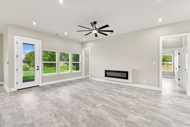 133 CR 4865, Azle, TX 76020