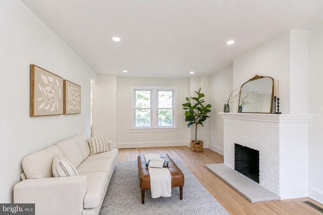 1500 YARDLEY RD, Yardley, PA 19067