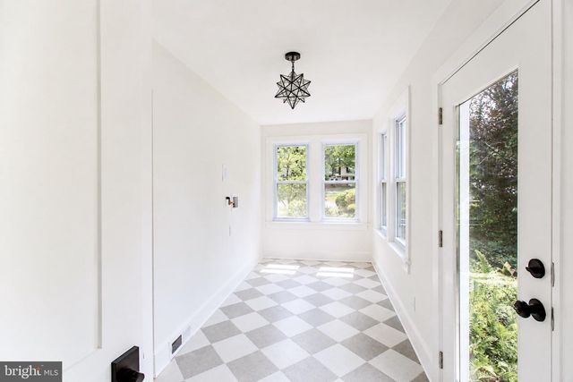1500 YARDLEY RD, Yardley, PA 19067