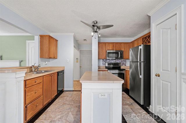 3236 Steve Chapman Drive, Charlotte, NC 28217