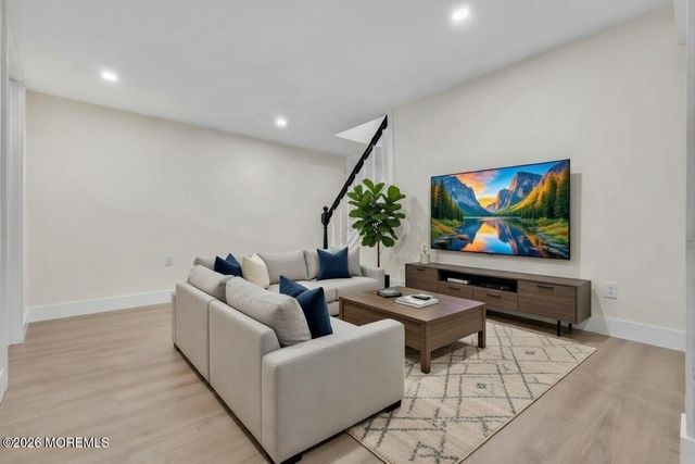 60 Birch Street, Beachwood, NJ 08722