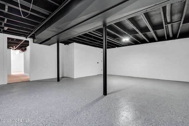 60 Birch Street, Beachwood, NJ 08722