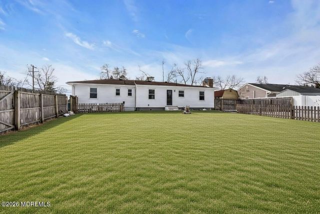 60 Birch Street, Beachwood, NJ 08722