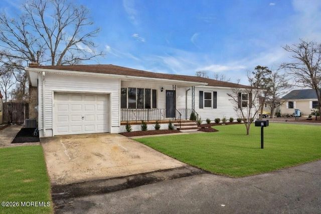 60 Birch Street, Beachwood, NJ 08722