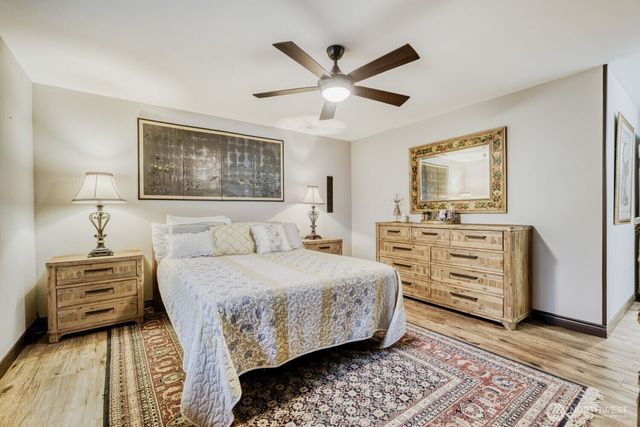 25904 202nd Avenue SE, Covington, WA 98042