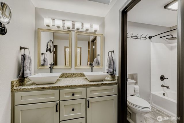 25904 202nd Avenue SE, Covington, WA 98042