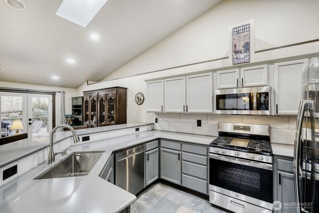 25904 202nd Avenue SE, Covington, WA 98042