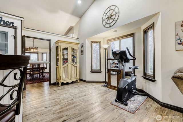 25904 202nd Avenue SE, Covington, WA 98042