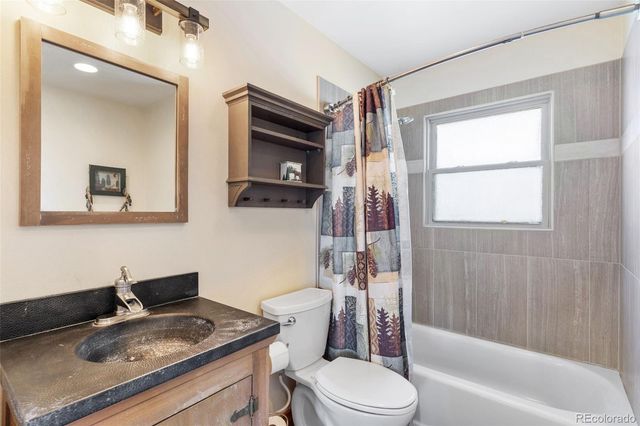 178 Cottonwood Lake Drive, Divide, CO 80814
