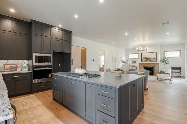 3424 Sardinia Way, Edmond, OK 73034