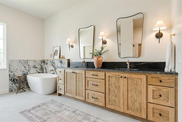 3424 Sardinia Way, Edmond, OK 73034