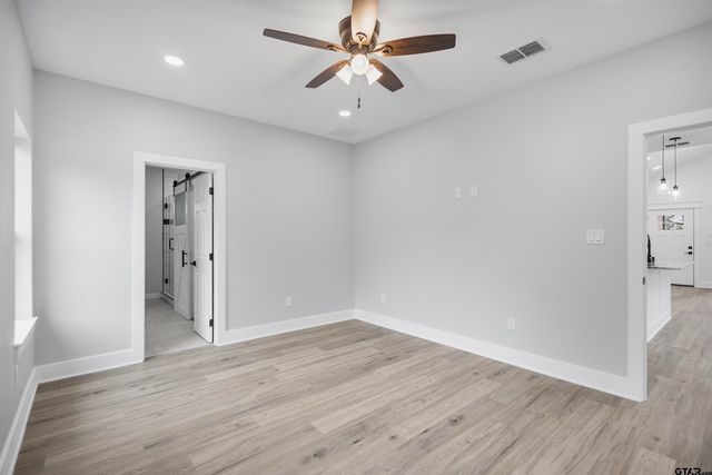 928 Duckenfield, Tyler, TX 75701