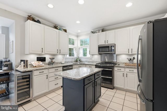 1604 WOODBRIDGE CT NE, Leesburg, VA 20176