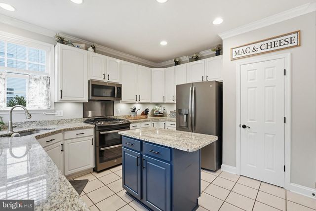 1604 WOODBRIDGE CT NE, Leesburg, VA 20176