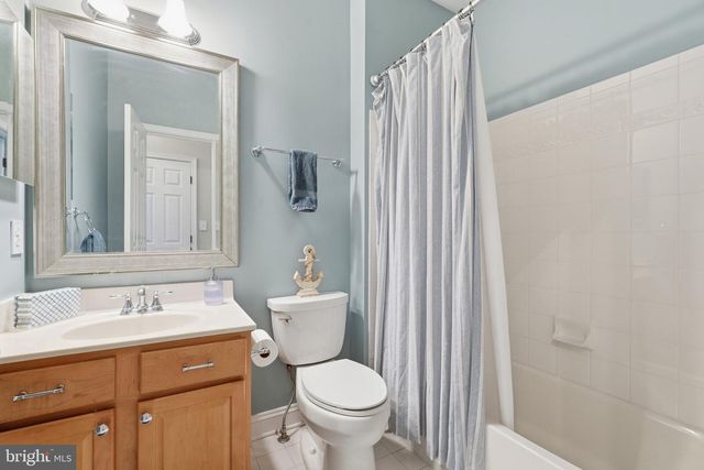 1604 WOODBRIDGE CT NE, Leesburg, VA 20176