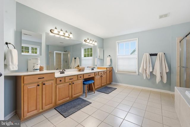 1604 WOODBRIDGE CT NE, Leesburg, VA 20176