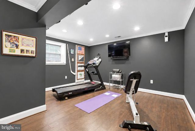 1604 WOODBRIDGE CT NE, Leesburg, VA 20176